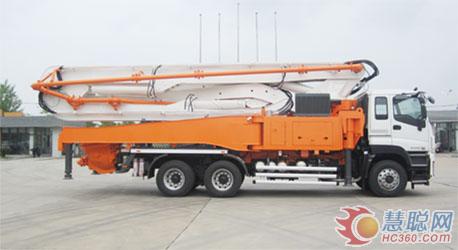 山推楚天大排量歐Ⅳ底盤臂架泵車